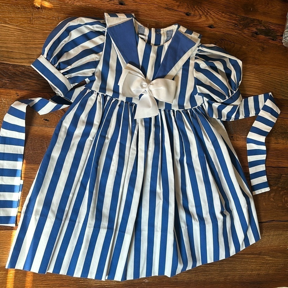 Monday’s Child  Blue & White Collar Dress Size 4